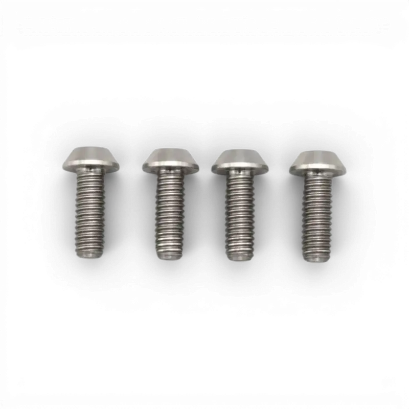 3x8 Vis titane usinée tête fraisée haute précision