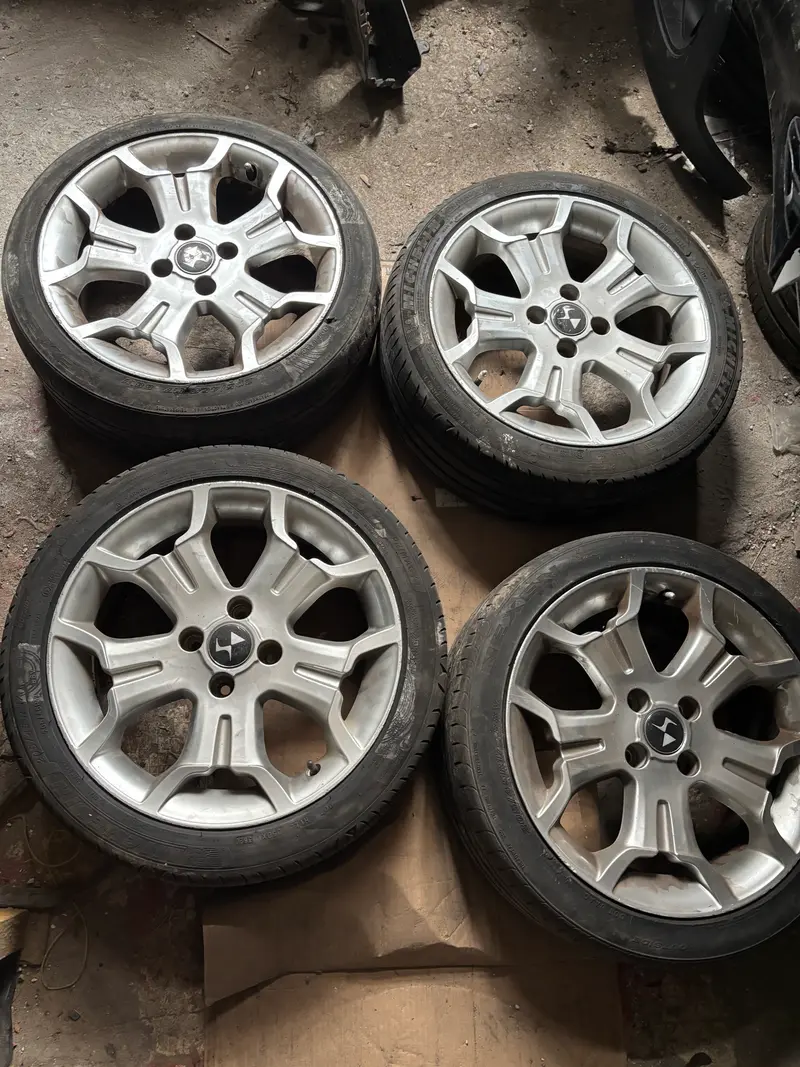 4 Jantes Alu Citroën DS3 17pouces 9887754377