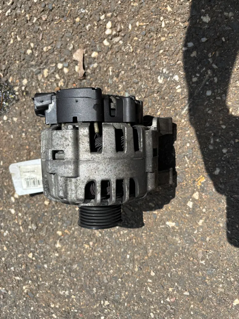 Alternateur Peugeot 206+