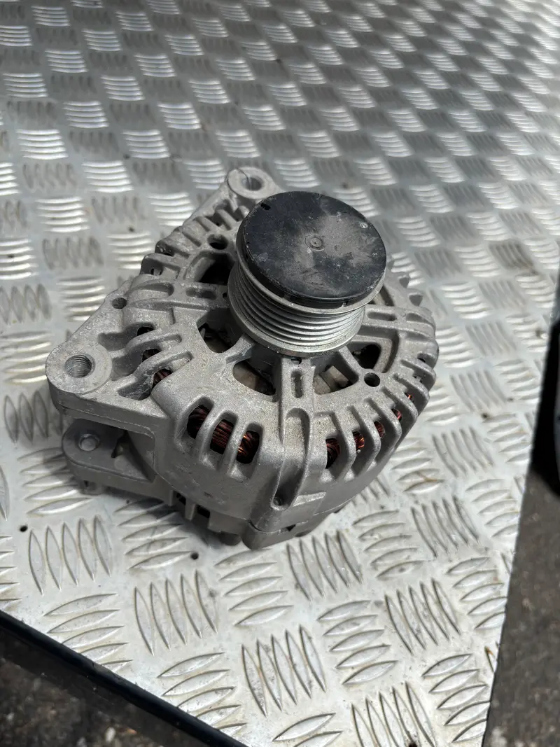 Alternateur Peugeot Citroën 9646321780