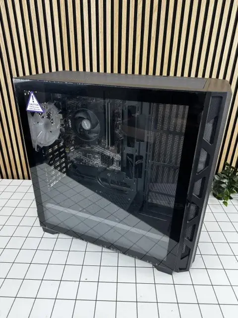 Basic Gaming PC Ryzen 5 3400G 16GB 1TB SSD - Nieuw