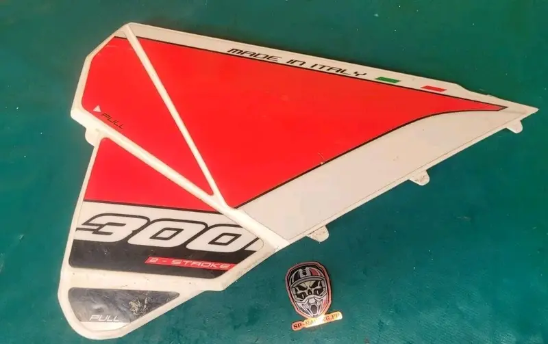Cache Plastique Carter De Filtre À Air Clips Beta 300 X Trainer 2017 (24414 )