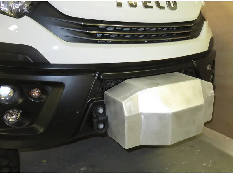 Capot de protection de la platine de treuil Iveco Daily 4x4 - Conforme R61 N4-Offroad