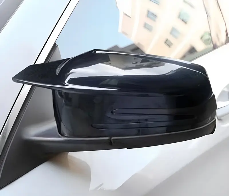 Coques de Rétroviseurs Performance Noires Brillantes Mercedes CLA C117 (2012 - 2018)