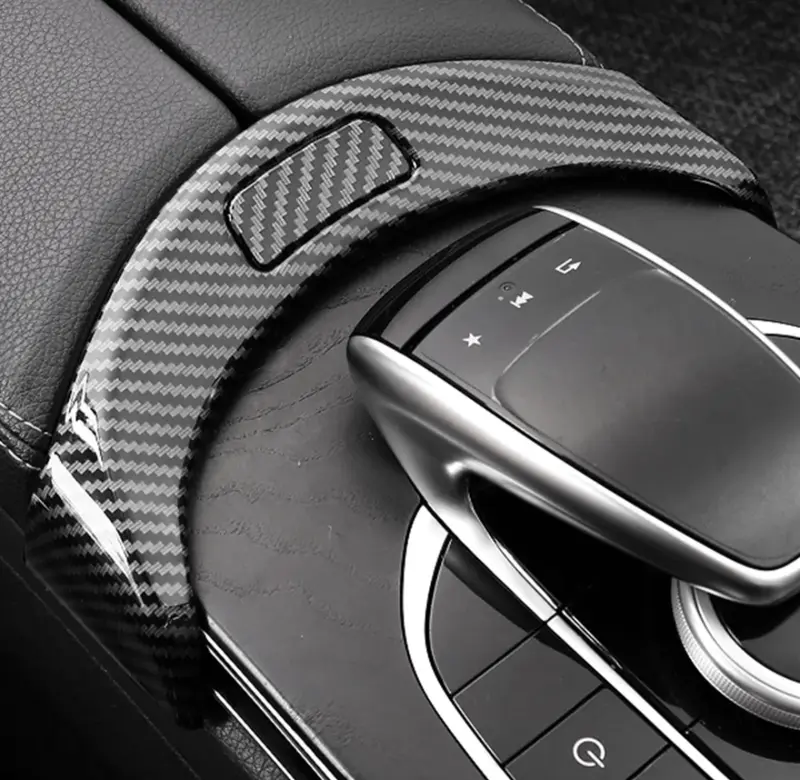 Couvercle boîte à gant de console centrale carbone replica pour Mercedes Classe C W205 (2014 - 2021)