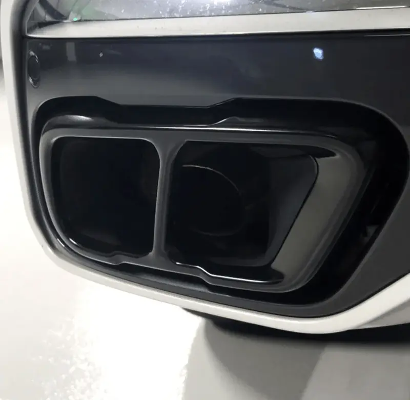 Embouts Sorties Enjoliveurs d'échappements noires BMW M look pour BMW X5 G05, X6 G06 et X7 G07
