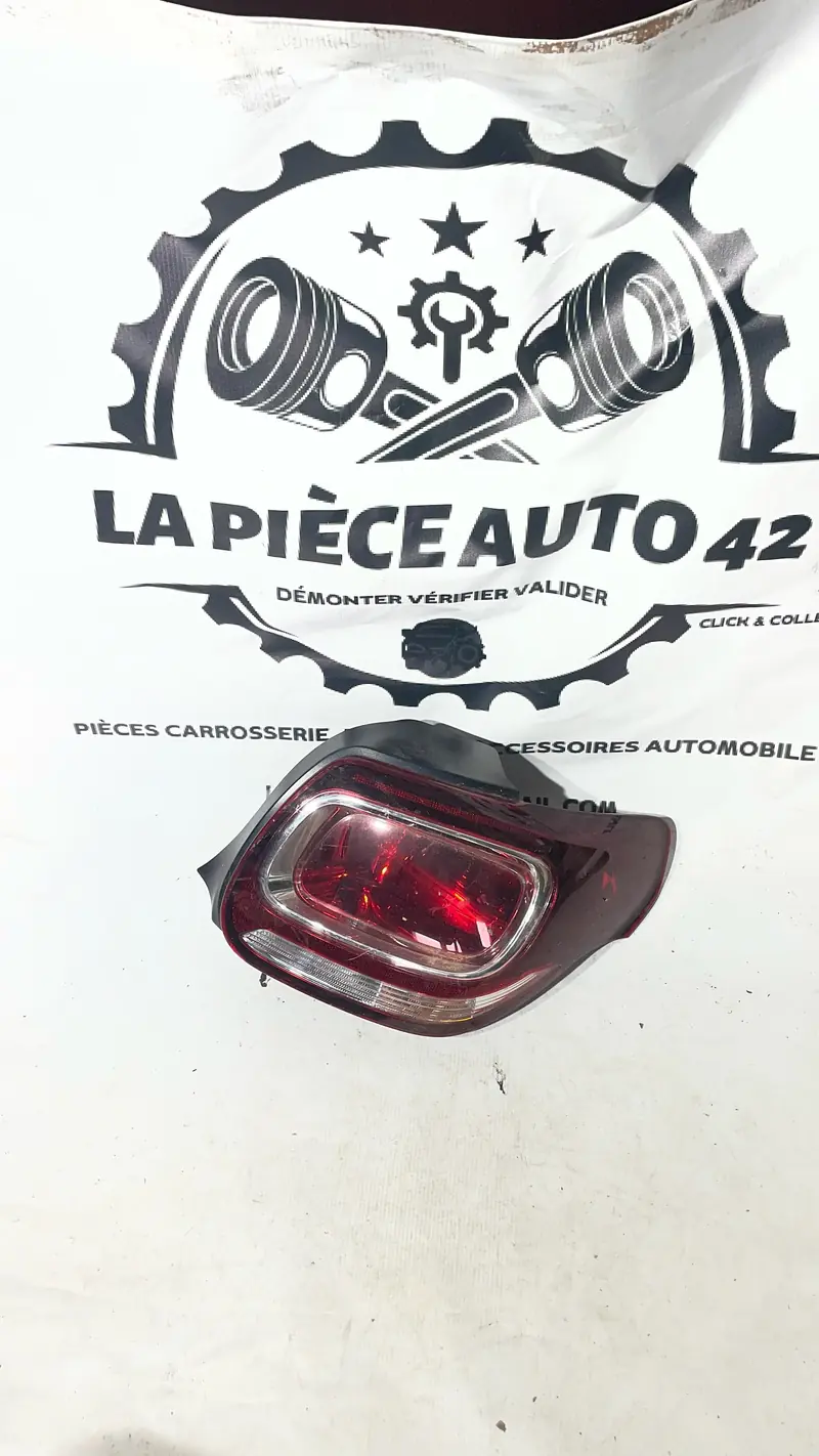 Feux arrière droit Citroën C3 DS3