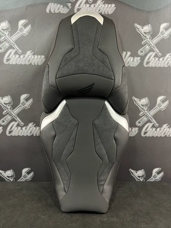 Garnissage de selle pour HONDA CB650 R ( 2019 à aujourd'hui ) & CBR 650 ( 2017 à aujourd'hui )