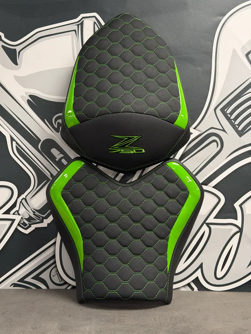 Garnissage de selle pour KAWASAKI Z 1000 & Z 750 ( 2007 à 2009 )