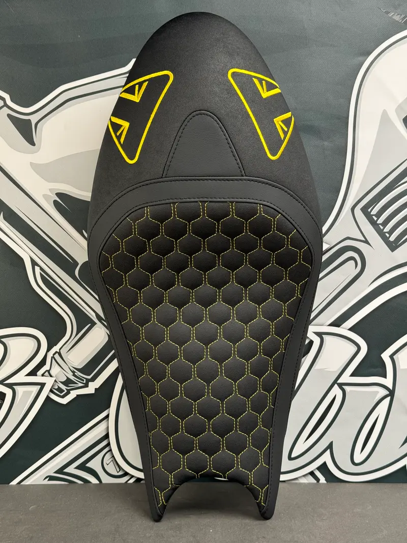 Garnissage de selle pour TRIUMPH Trident 660 ( a partir de 2021 )