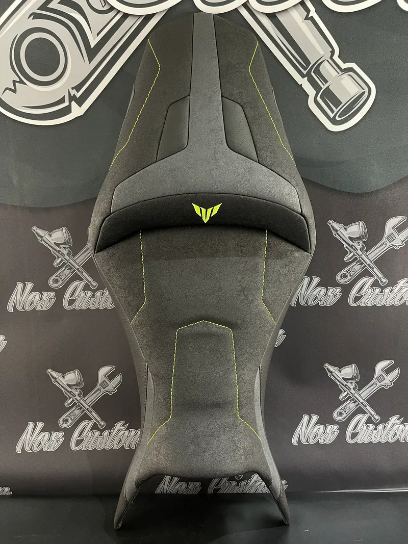 Garnissage de selle pour YAMAHA MT-09 - Phase 1 & 2 ( 2013 à 2020 )