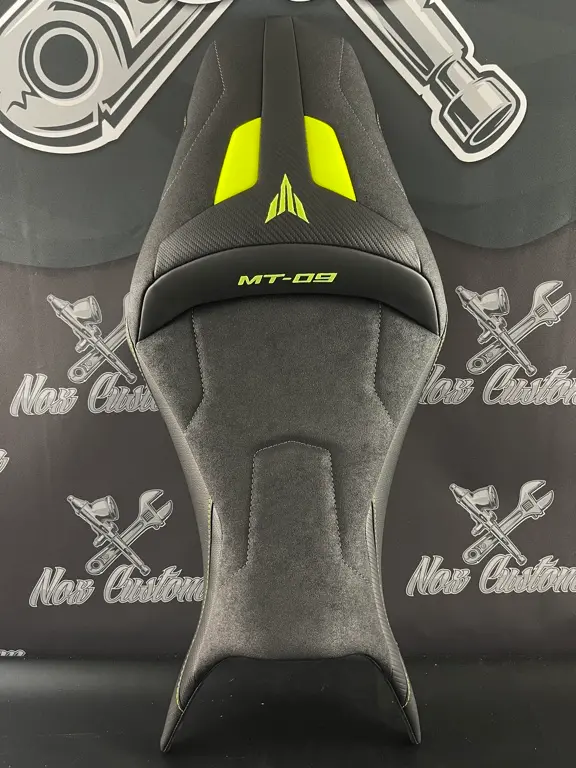 Garnissage de selle pour YAMAHA MT-09 - Phase 1 & 2 ( 2013 à 2020 )