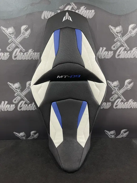 Garnissage de selle pour YAMAHA MT-09 - Phase 3 ( 2021 à aujourd'hui )
