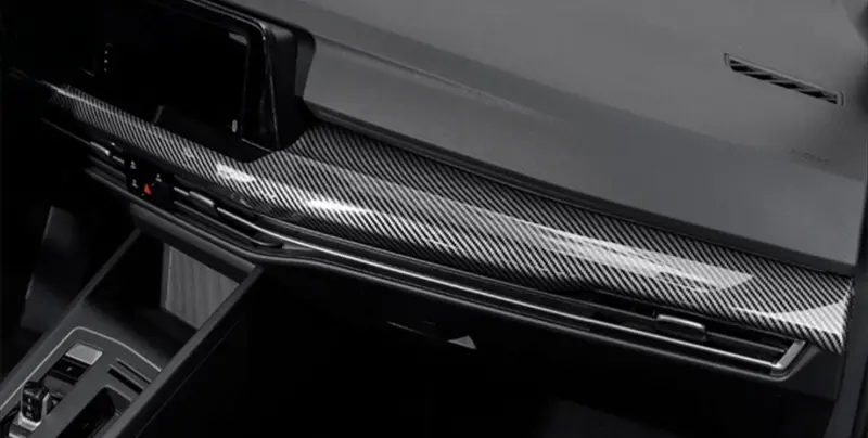 Garniture tableau de bord look carbone pour VW GOLF 8 - 2019 à 2024