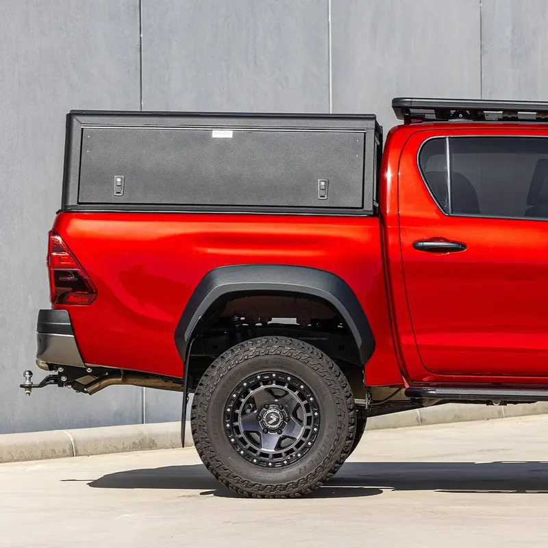 Hardtop Alu-Cab Explorer 3 Toyota Hilux Revo 2016-2025
