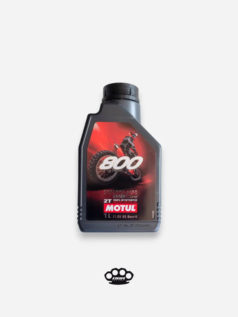 Huile moteur tout-terrain 1L 2T MOTUL 104038 800