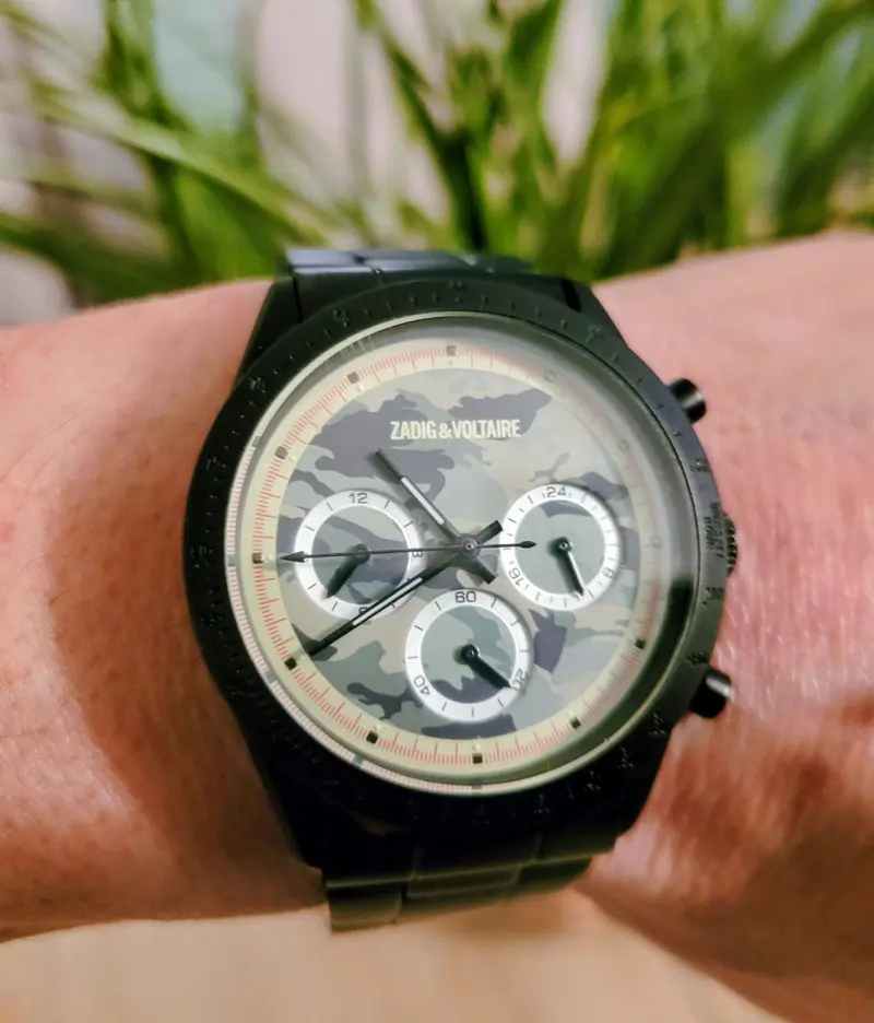 Montre Zadig et Voltaire noire cadran camo belle et rare, mixte (Bij 6)