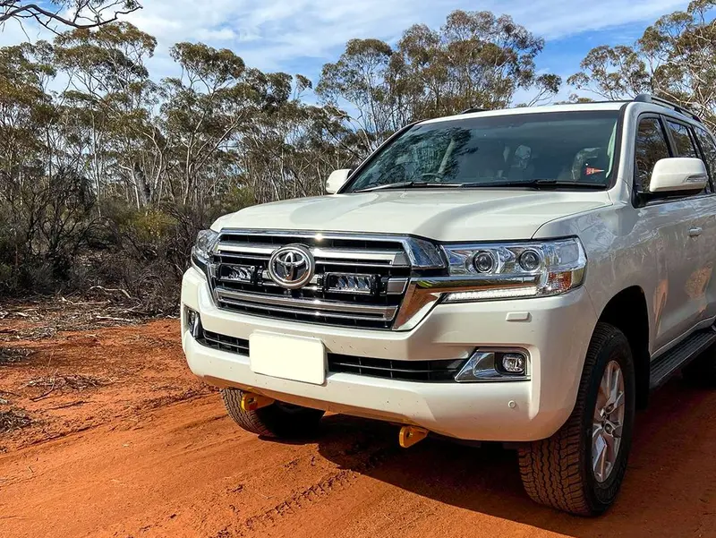 Pack LED Calandre LAZER LAMPS Toyota Land Cruiser 200 Series