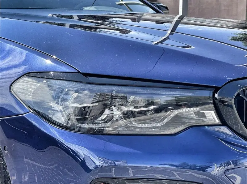 Paupières de Phares Avant Noires pour BMW Série 5 G30 (2018 à 2023)