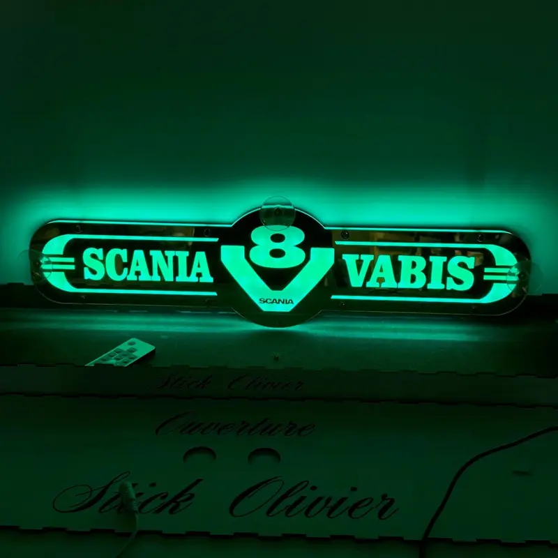 Plaque lumineuse décor V8 pour Pare-Brise
