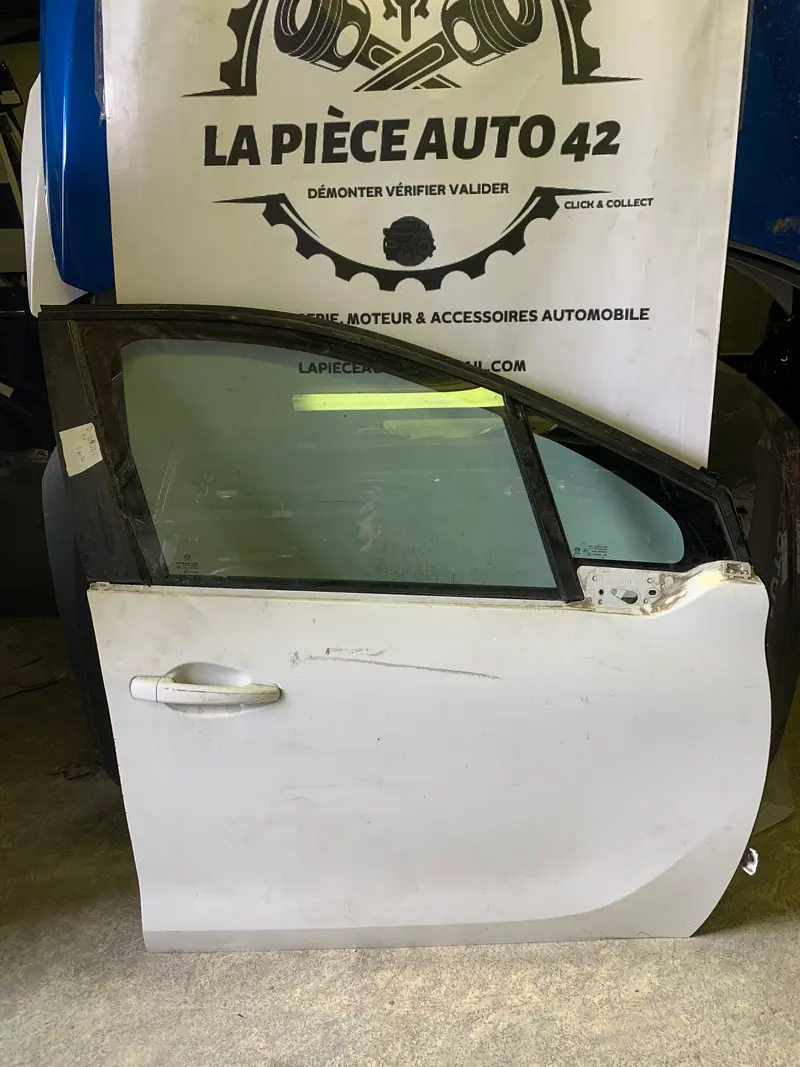 Porte avant droit Peugeot 208 5 portes