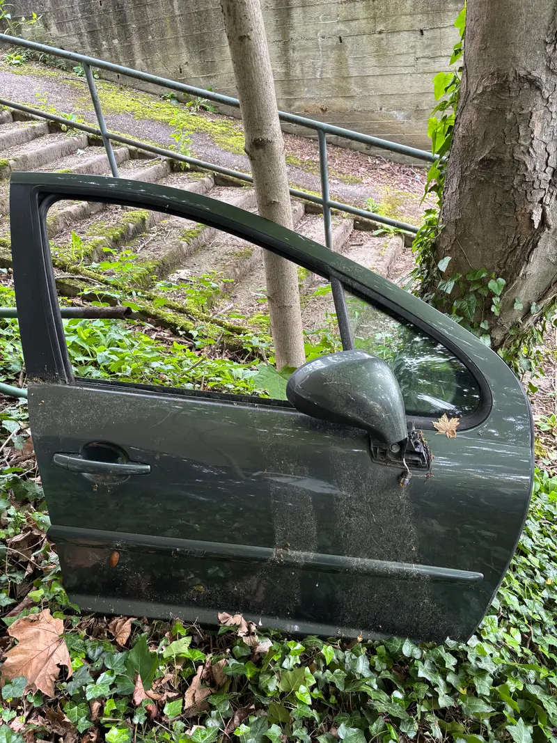 Portière avant droite Peugeot 207