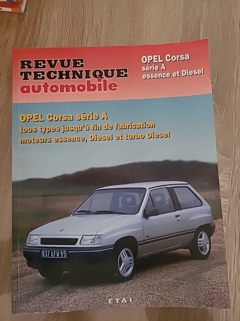 Revue Technique OPEL CORSA A RTA de 70 pages (Liv36)