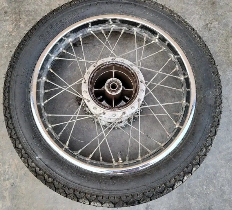 Roue Arrière Pneu Ok 16pouces 125 YAMAHA SR 10f 1997
