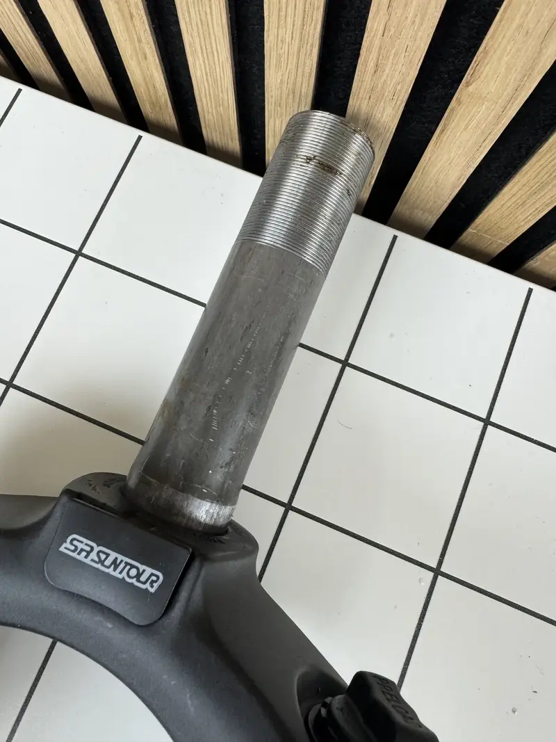 SUNTOUR SF22 Mobie A32 Verende Voorvork Gebruikt - 70mm Veerweg