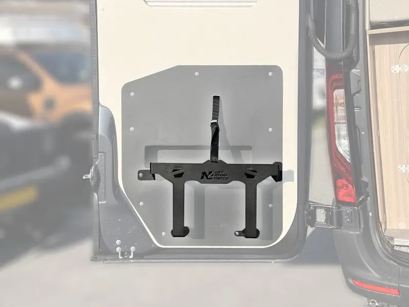 Support chaises Front Runner porte arrière Mercedes Sprinter W907 N4-Offroad