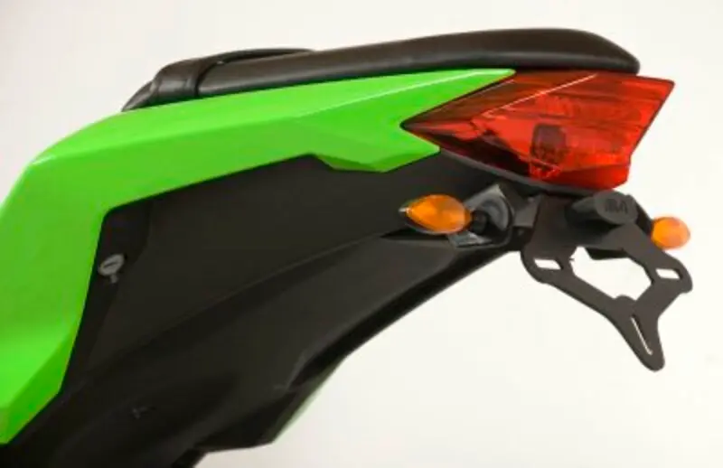 SUPPORT DE PLAQUE R&G RACING POUR KAWASAKI NINJA 250 2013/ NINJA3 50 2013