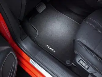 Tapis de sol en Velours noir - Opel Corsa F