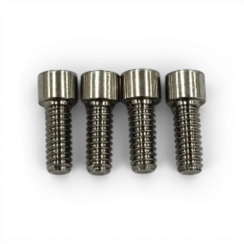 Vis 2x5mm titane