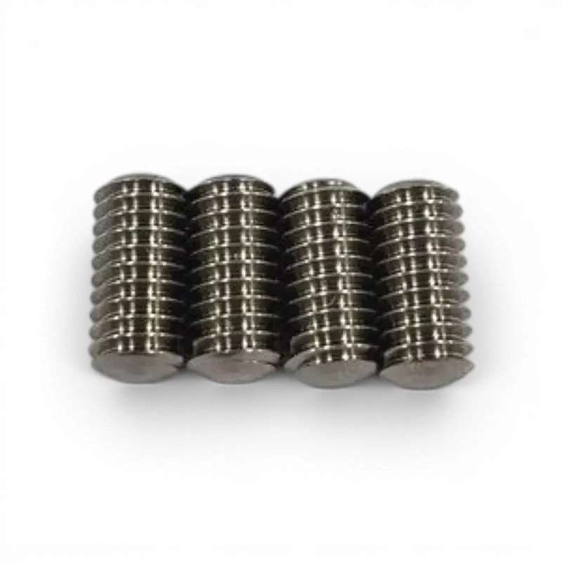 Vis 4x8mm titane